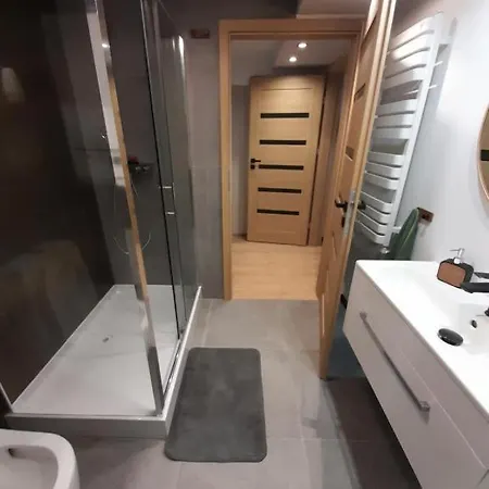 Typu Bridge Dla 4-5 Osob * Płock